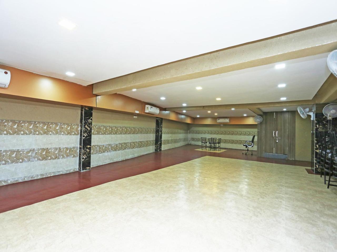 Oyo 16472 Hotel Shree Balram International Райпур Экстерьер фото