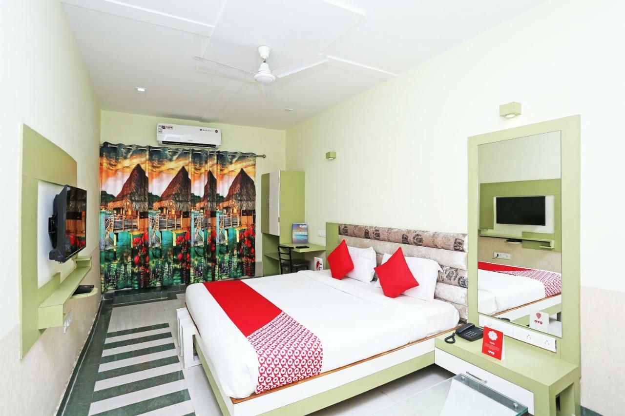Oyo 16472 Hotel Shree Balram International Райпур Экстерьер фото
