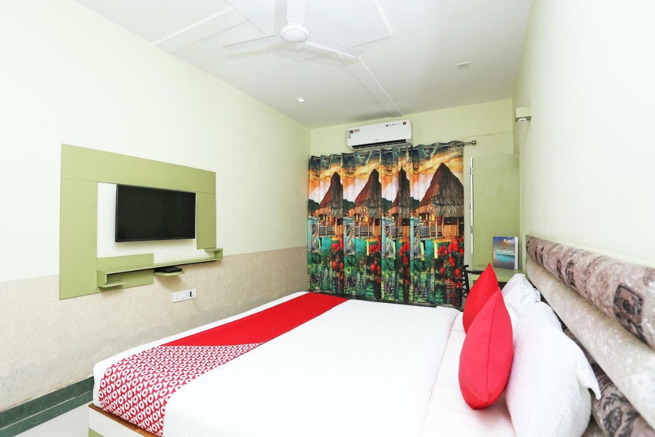 Oyo 16472 Hotel Shree Balram International Райпур Экстерьер фото