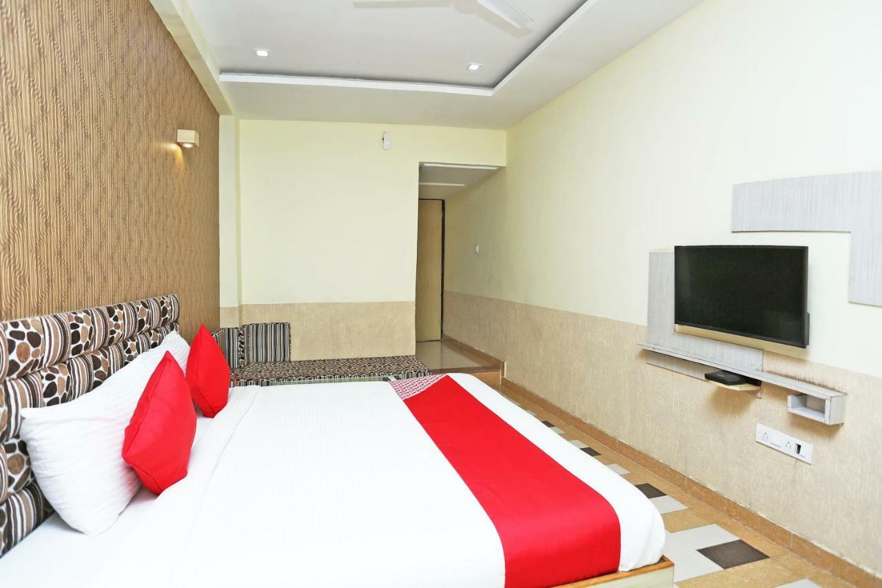 Oyo 16472 Hotel Shree Balram International Райпур Экстерьер фото